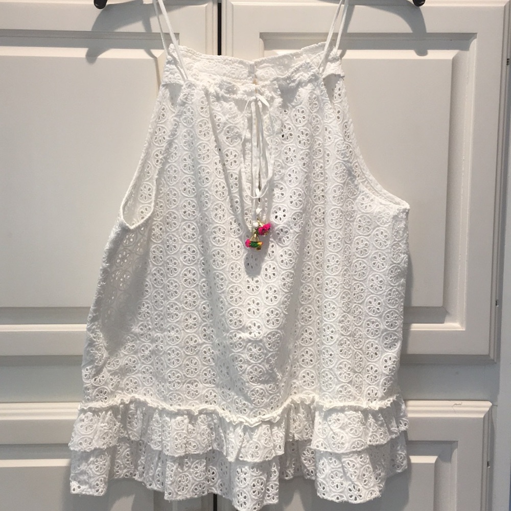 White eyelet sleeveless summer top!